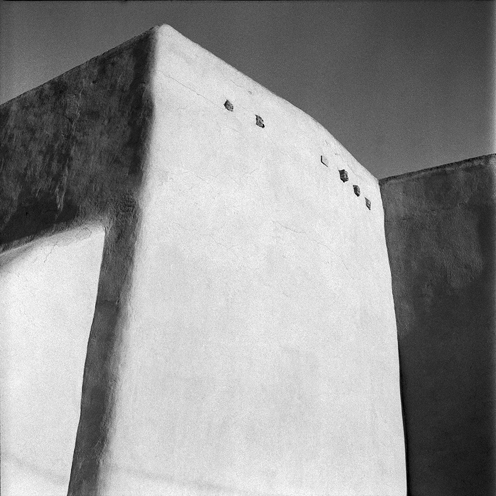 Sara Tro • <em>Buttress</em> • Digital print from film negative • $900.00<a class="purchase" href="https://state-of-the-art-gallery.square.site/product/sara-tro-buttress/1248" target="_blank">Buy</a>