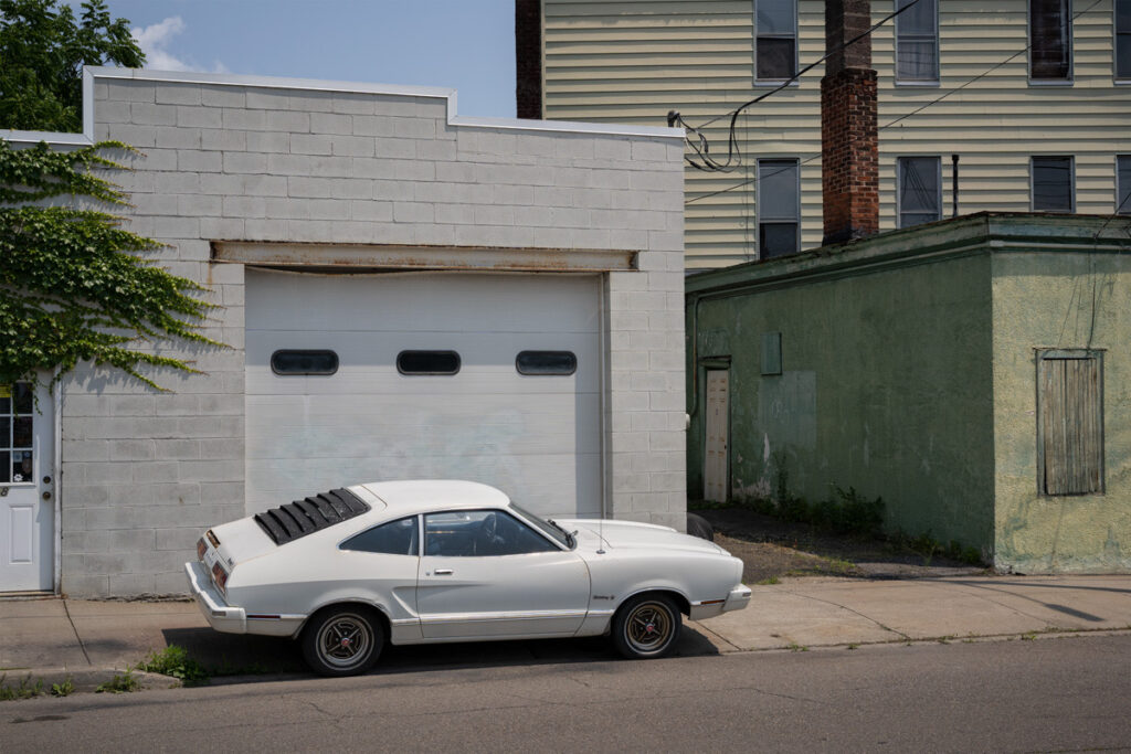 Harry Littell • <em>Jarvis Street, Binghamton, 2021</em> • Archival digital print • 40″×29″ • $1,250.00<a class="purchase" href="https://state-of-the-art-gallery.square.site/product/harry-littell-jarvis-street-binghamton-2021/1360" target="_blank">Buy</a>