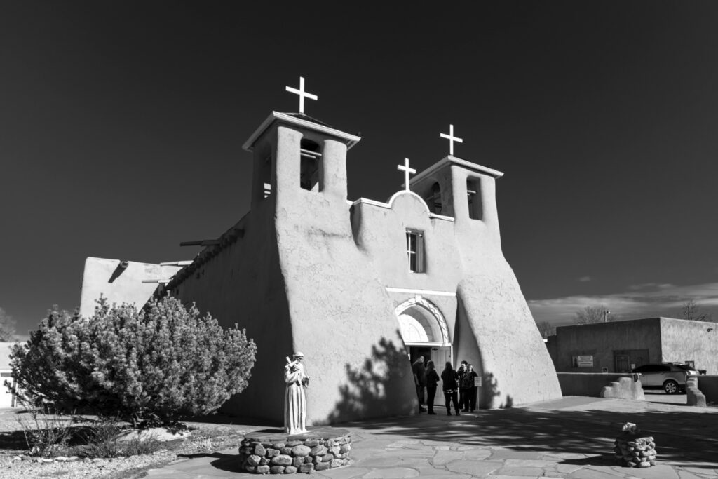 Jeanne Cameron • <em>San Francisco de Asis</em> • Moab Entrada Rag Bright • 20″× 16″ • $200.00