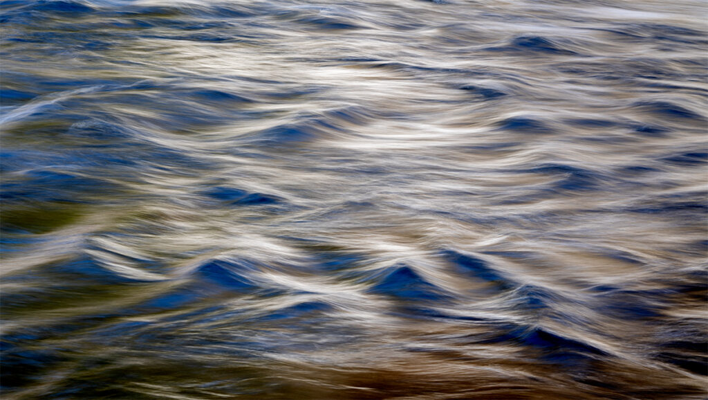 Keith Millman&nbsp;• <em>Unearth 19</em>&nbsp;• Archival ink jet print&nbsp;• 25″×&nbsp;19″&nbsp;• $290.00<a class="purchase" href="https://state-of-the-art-gallery.square.site/product/keith-millman-unearth-19/Z7RRJXZ673S4CITNBPDTAGFV" target="_blank">Buy</a>