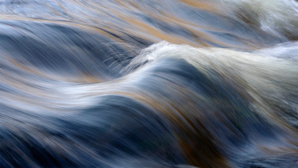 Keith Millman&nbsp;• <em>Unearth 20</em>&nbsp;• Archival ink jet print&nbsp;• 25″×&nbsp;19″&nbsp;• $290.00<a class="purchase" href="https://state-of-the-art-gallery.square.site/product/keith-millman-unearth-20/PA4Y6GWFW3BU3W4MAJ2Y45HF" target="_blank">Buy</a>